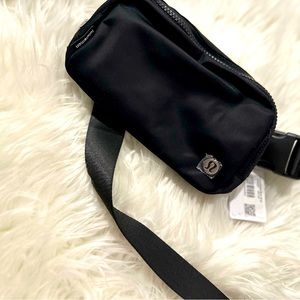 Everywhere Belt Bag Large 2L